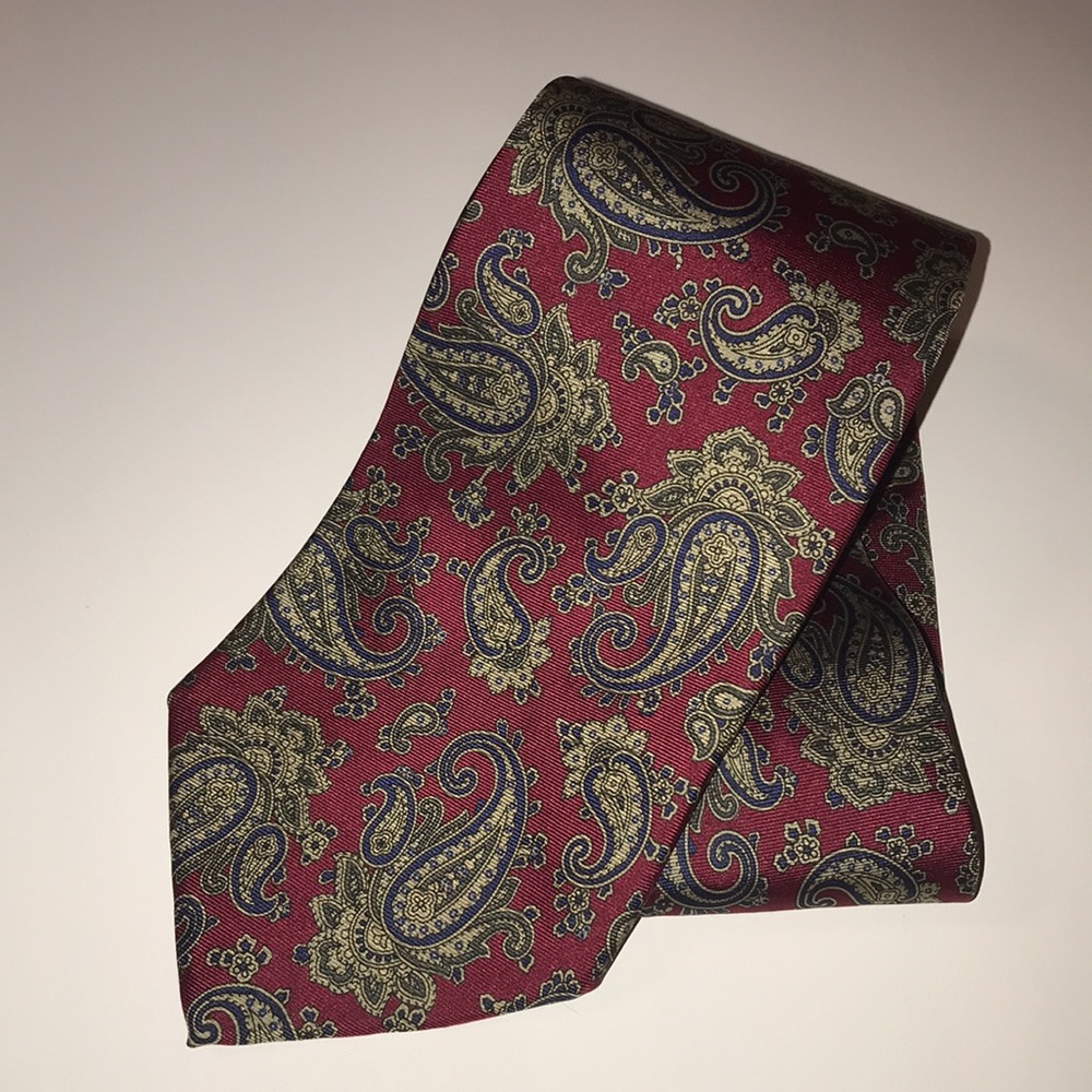 Silk Stafford Tie - Paisley over Maroon